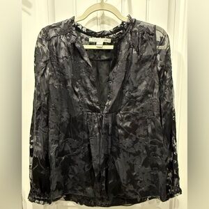 Diane von Furstenberg Women’s V-Neck Black Silk Blend Textured Blouse Size 2 EUC